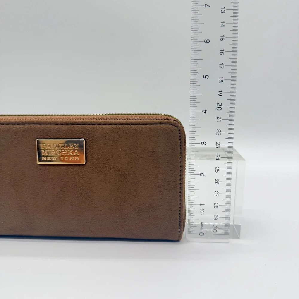 Badgley Mischka Brown Faux Suede Zip Around Wristlet Continental Wallet NEW